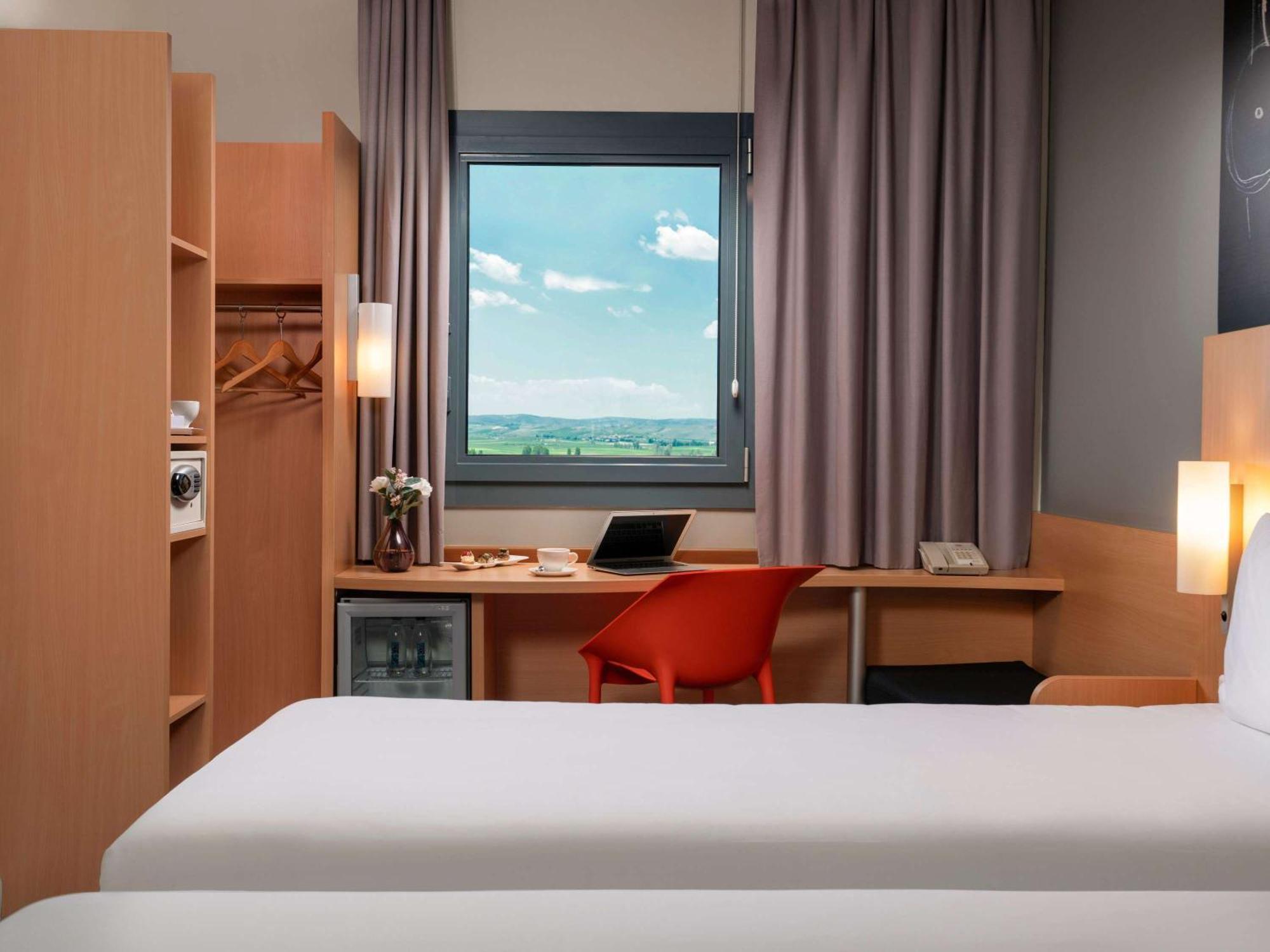 Ibis Ankara Airport Hotel Εξωτερικό φωτογραφία